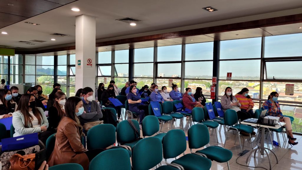 Escuela de Salud realiza su primer conversatorio para el Círculo de Titulados de Sede Temuco